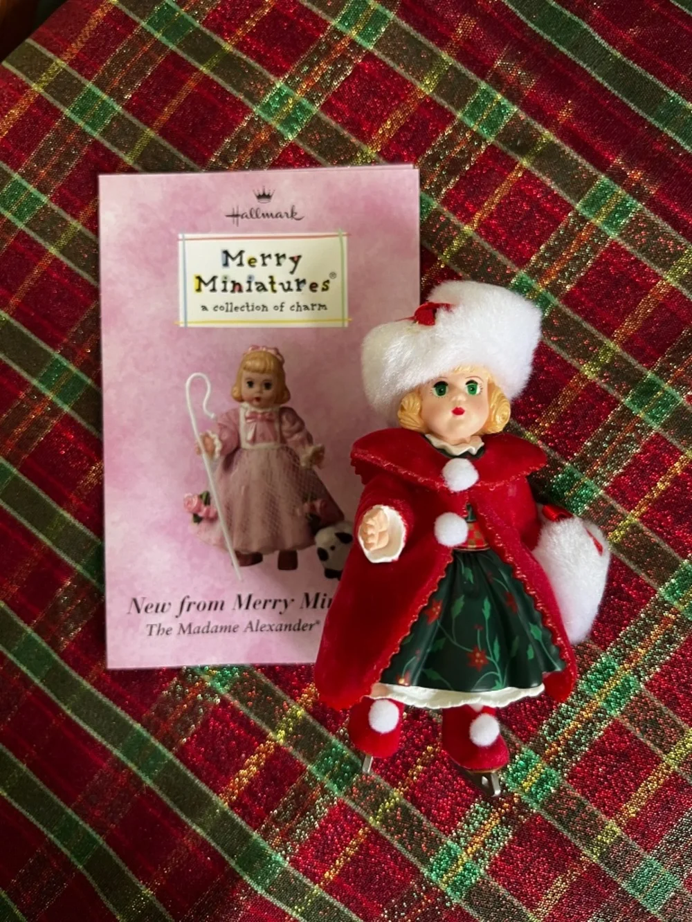 Hallmark Keepsake “Christmas Holly”, 2000. QX6611. 5th in Series